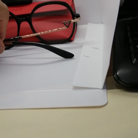 Brand New/Authentic Guess Eyeglass GU2702 Blk/Gold - Picture 4 of 8